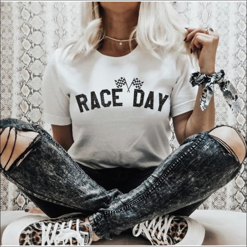 RACE DAY GRAPHIC TEE - S / WHITE